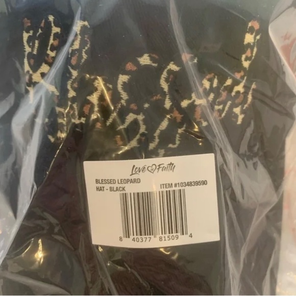 Love in Faith black leopard hat. NWT - Picture 2 of 2